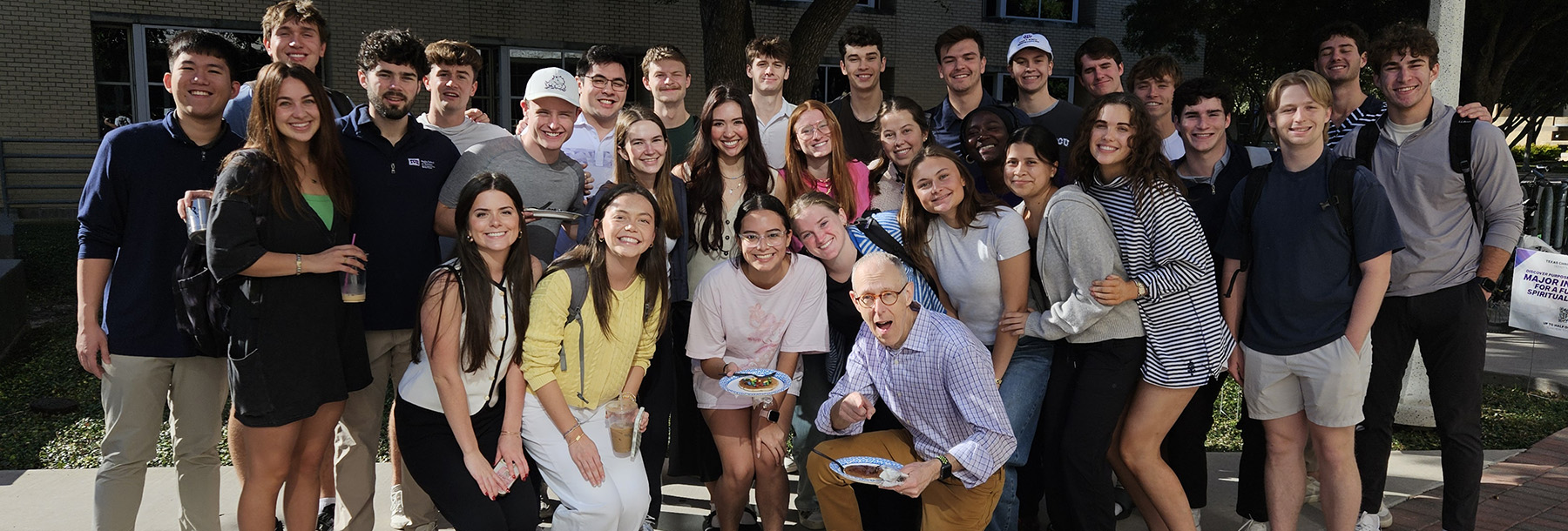 Section Image: Neeley Fellows class with Beata Jones 