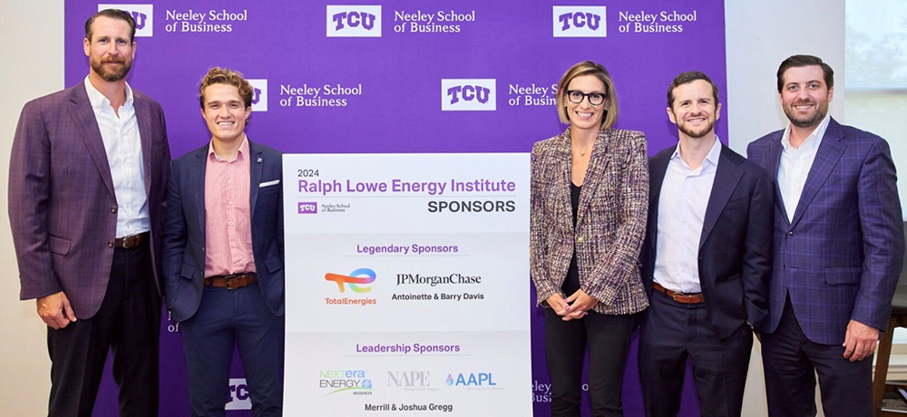 Section Image: Nikki Morris addresses the audience at the Energy Symposium 